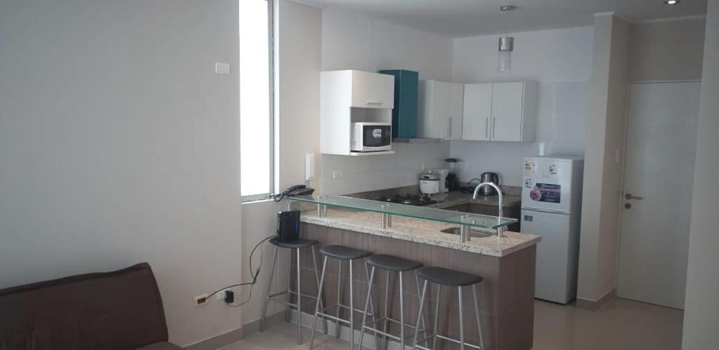 Departamento Tempu - Piura Apartment Bagian luar foto